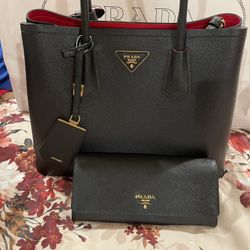 Authentic Prada Nylon Tote Bag With Authenticity Card for Sale in Oxnard,  CA - OfferUp