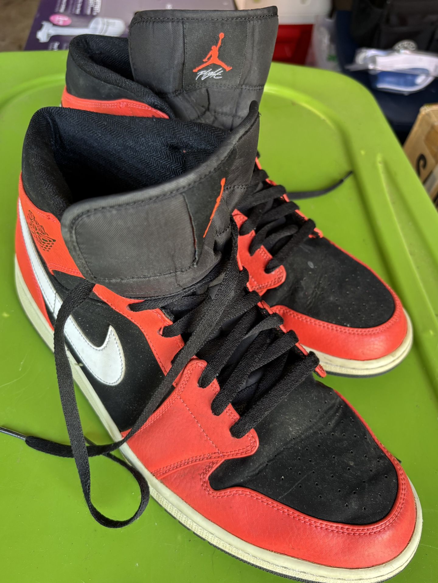 Authentic Nike Air Jordan 1 Mid Men's Size 15 Black Infrared 23 White 554724-061