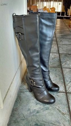 DKNY leather boots size 7.5
