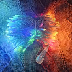 Christmas Decor LED 4-Color Outdoor String Lights, Seasonal Fairy Lights with 8 Modes, Waterproof.

-Outdoor/Indoor
-Timer
-LED
-Corded Electric
-70ft