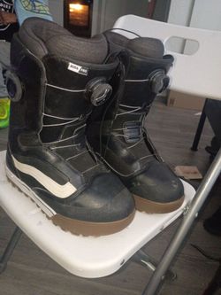 Snow boots