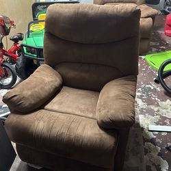 Recliner Chairs