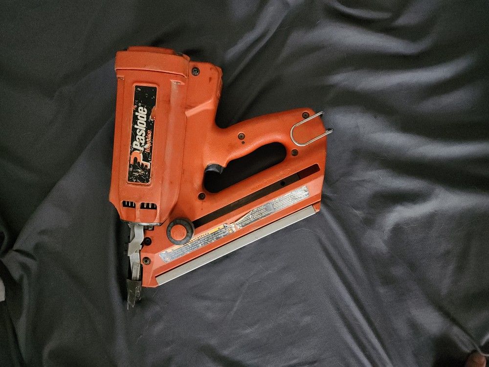Paslode impulse framing nail gun