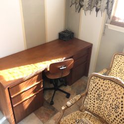 real wood desk and chair with 2 rolling file cabinets 