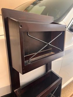 Wall shelf