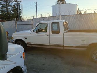 92 Ford F150 4 by 4 long Bed