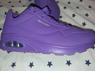 Skechers