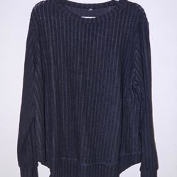 Woman's Black Sweater Size 1XL