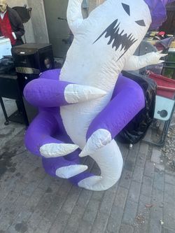 Halloween inflatable need gone