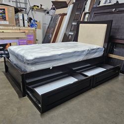 Twin bed and mattress