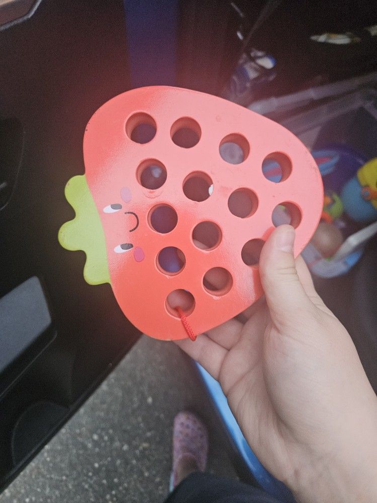 Lacing Apple