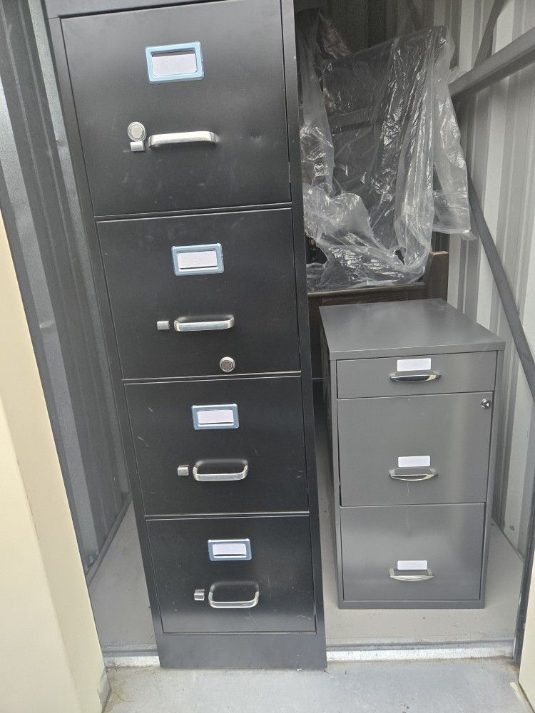 File Cabinets 4 Drawer & 2 Drawer