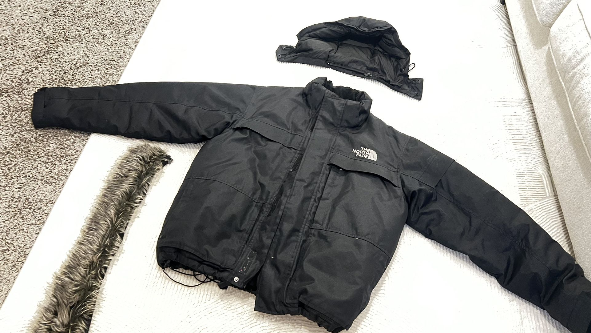 (The North Face) 3-piece black winter jacket, size M,