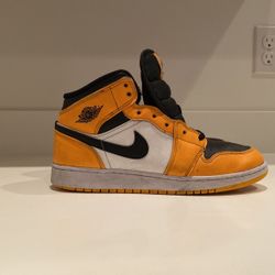 Nike Jordan 1 Taxi Mids - Size 7 Youth Check The Description