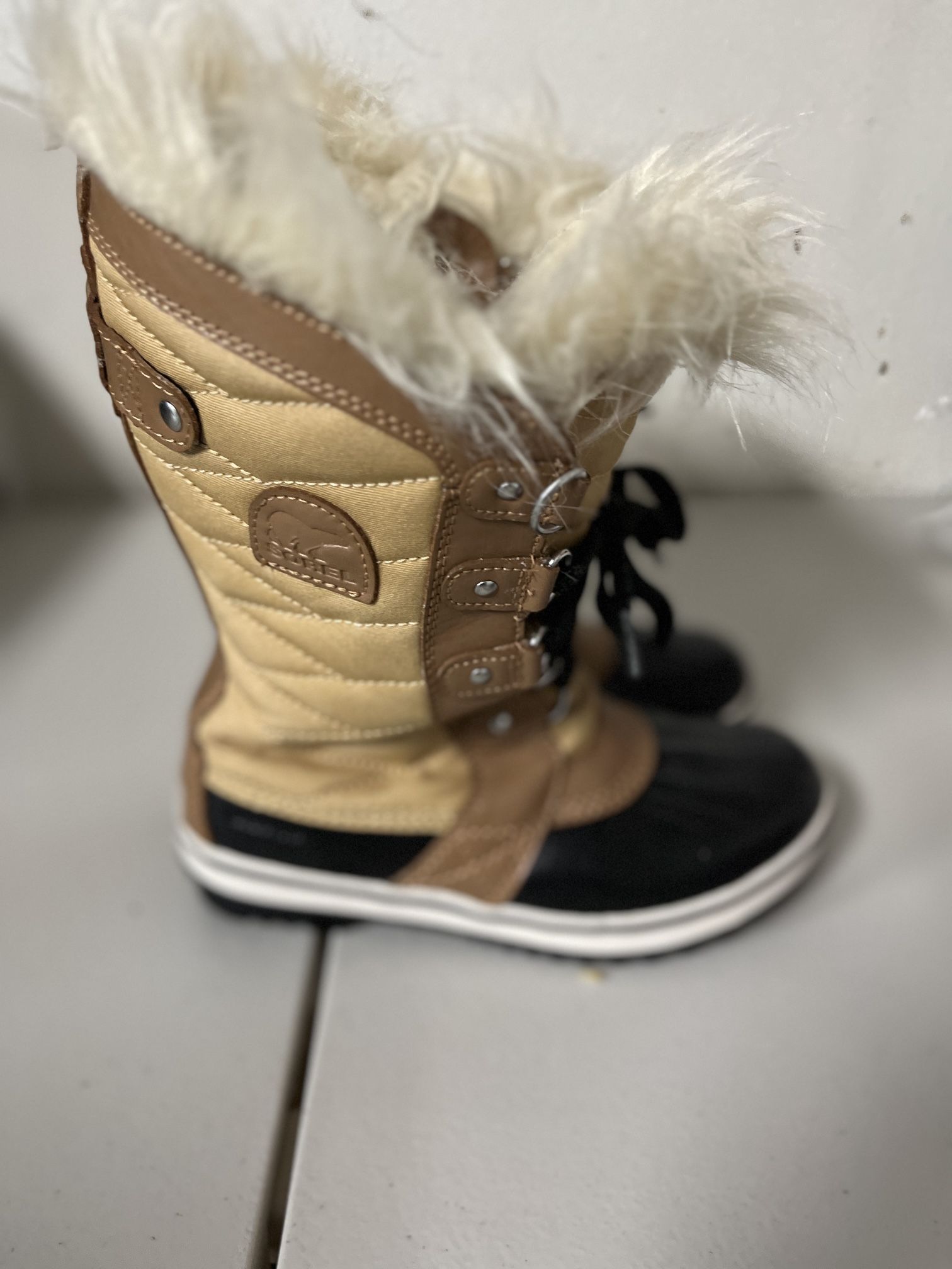 Sorell Tofino Faux Fur Lined Winter Boot