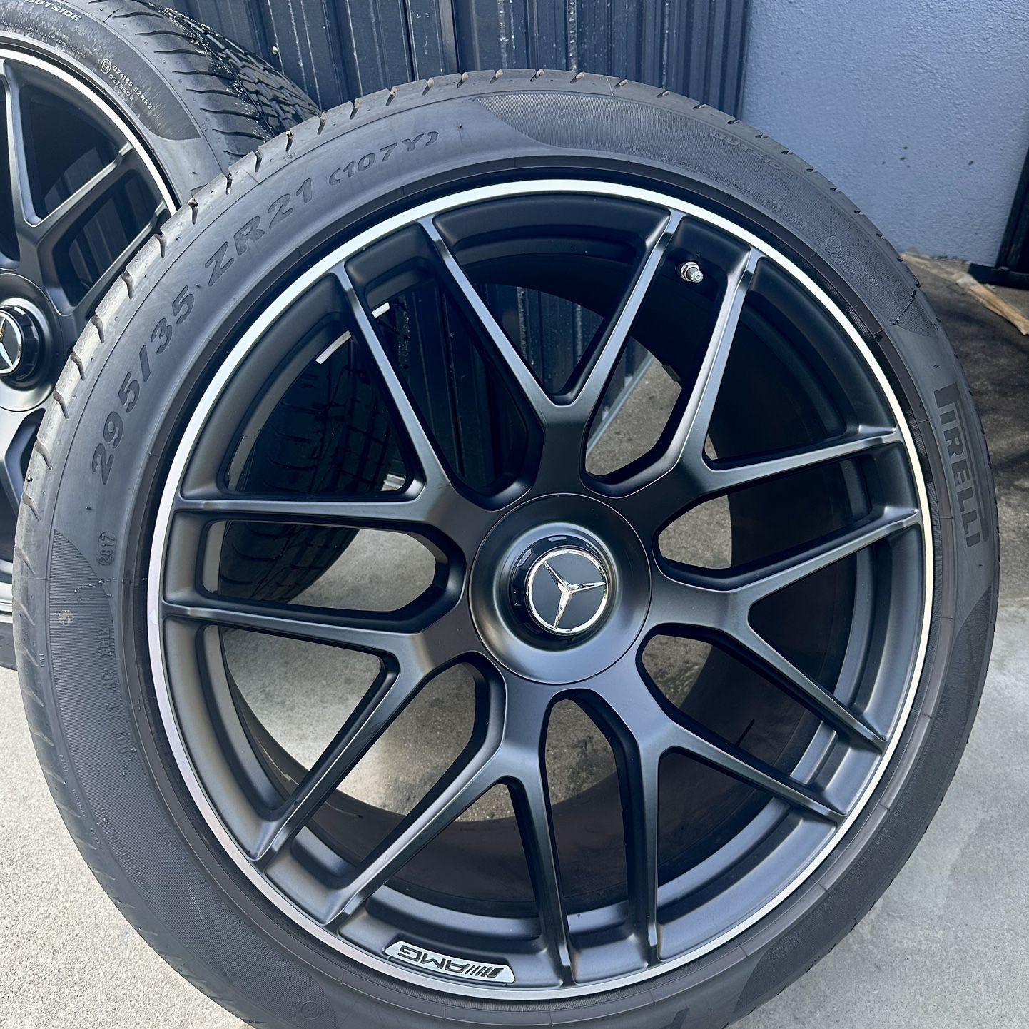 21” Forged Mercedes GLC63 AMG Wheels & Tires Pirelli