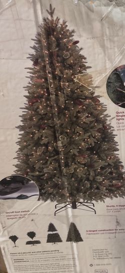 7 1/2 Feet Foot Christmas Tree