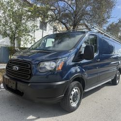 2019 Ford Transit 250 Low Roof 