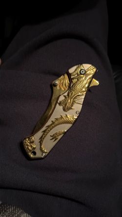 Dragon knife