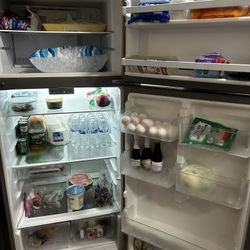 Whirlpool Refrigerator Medium Size 