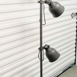 Heavy Duty Industrial LOOK LIGHT/LAMP..NEW CONDITION..CASH ONLY!!!