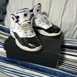 Size 3y Jordans 