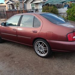 2000 Nissan Altima