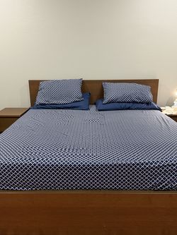 King size Bedroom set