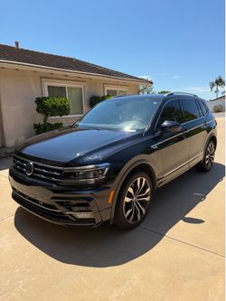2019 VW Tiguan SEL R-Line 4-Motion