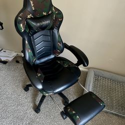 Respawn camo gaming chair