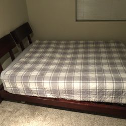 Queen Size Hybrid Bed With Wooden Frame 