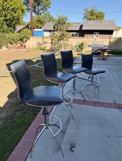 Set of 4 Black Leather Bar Stools