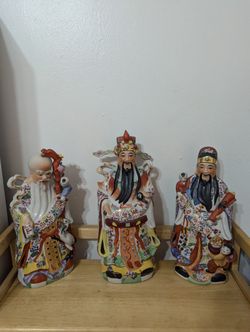 Chinese Porcelain 3 Statues