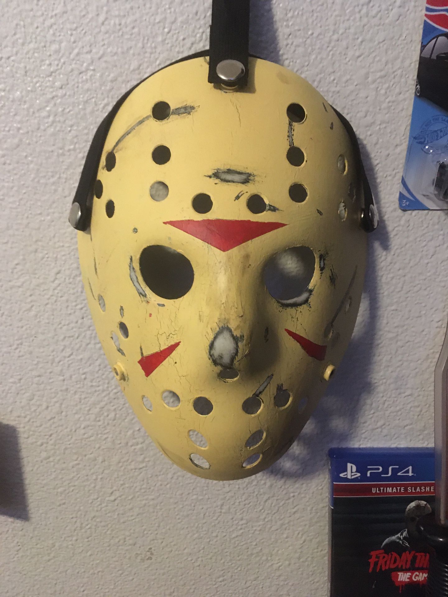Jason Voorhees part three mask