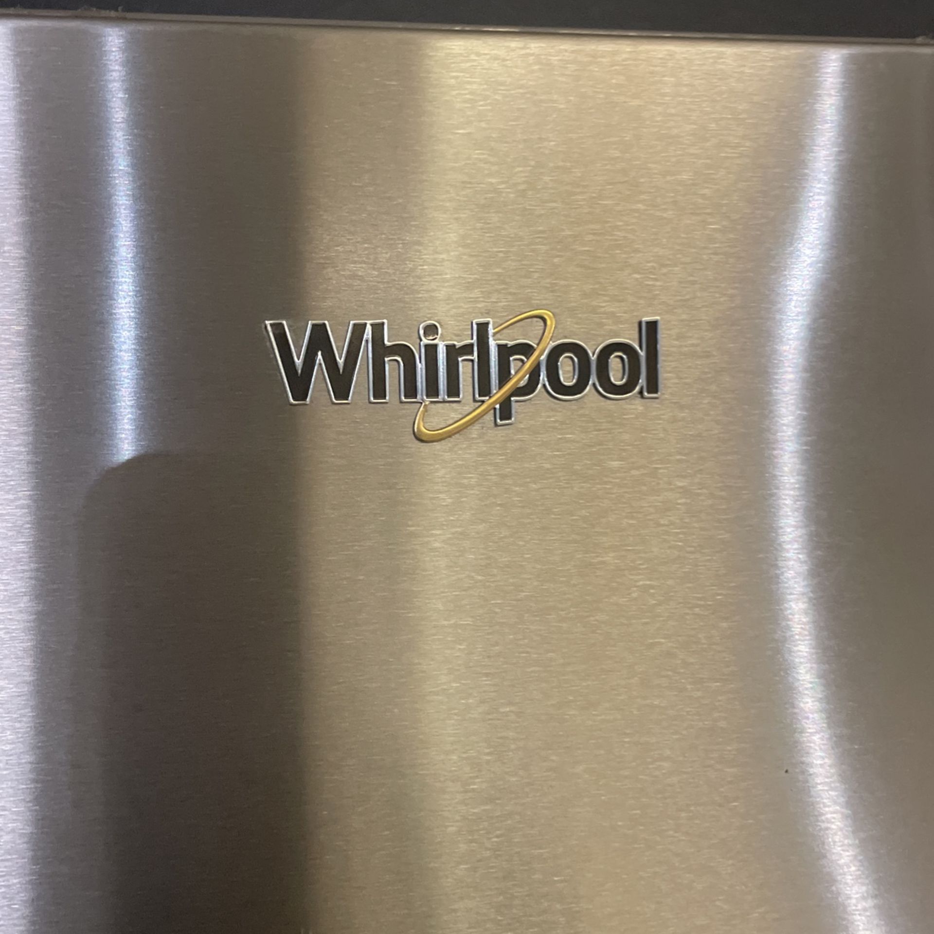 Whirlpool Stainless Steel Side By Side Refrigerator With Ice And Water Dispenser‼️‼️
