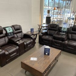 Brand New 100% Italian Leather Electric Reclining Set