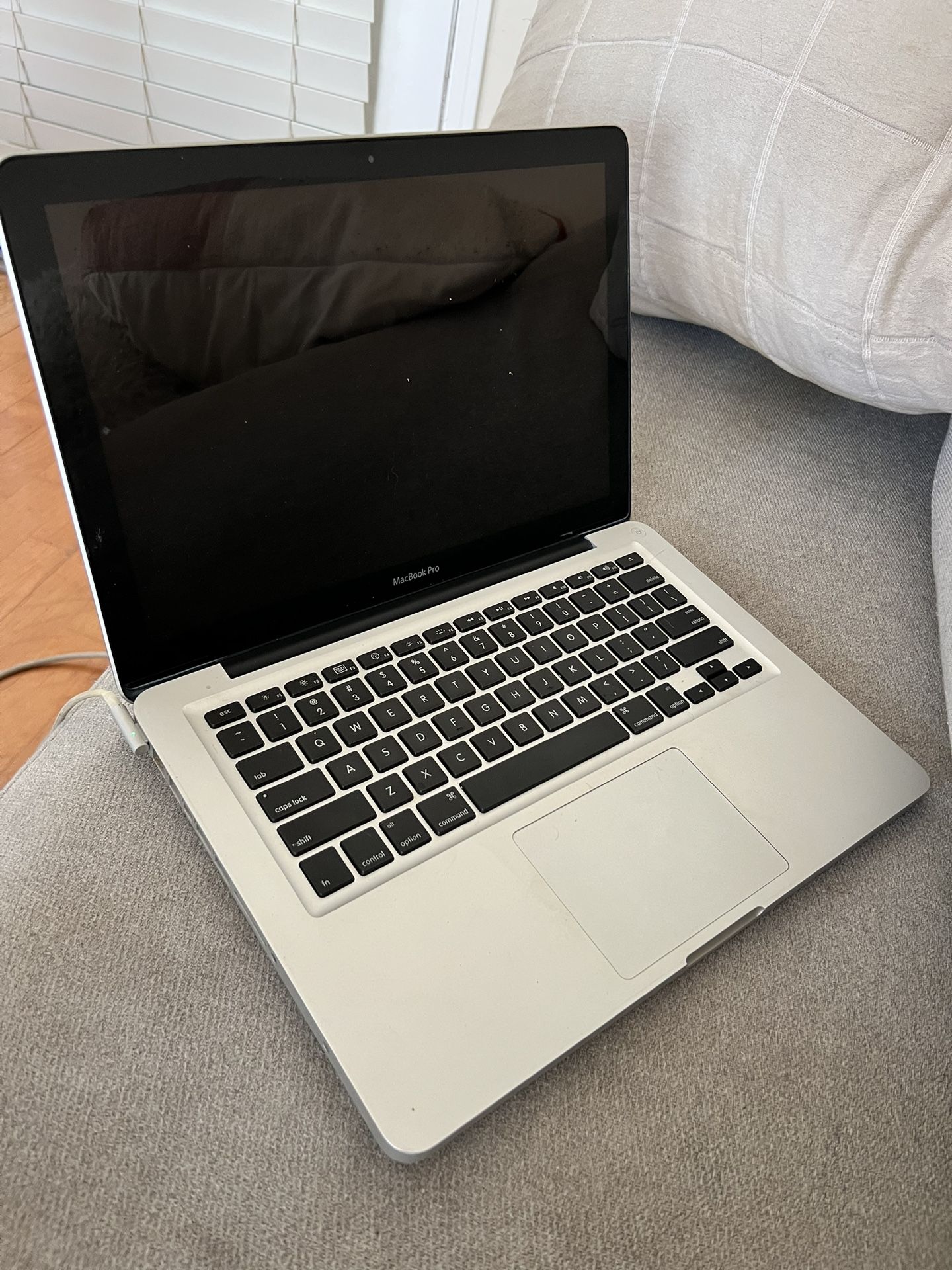 Apple MacBook Pro A1278 – 13” 