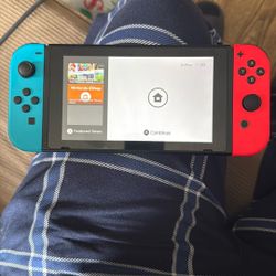 Nintendo Switch 