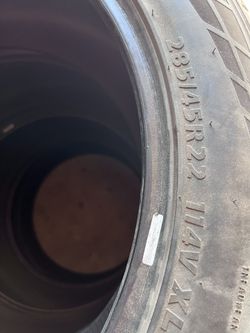 285/45r22