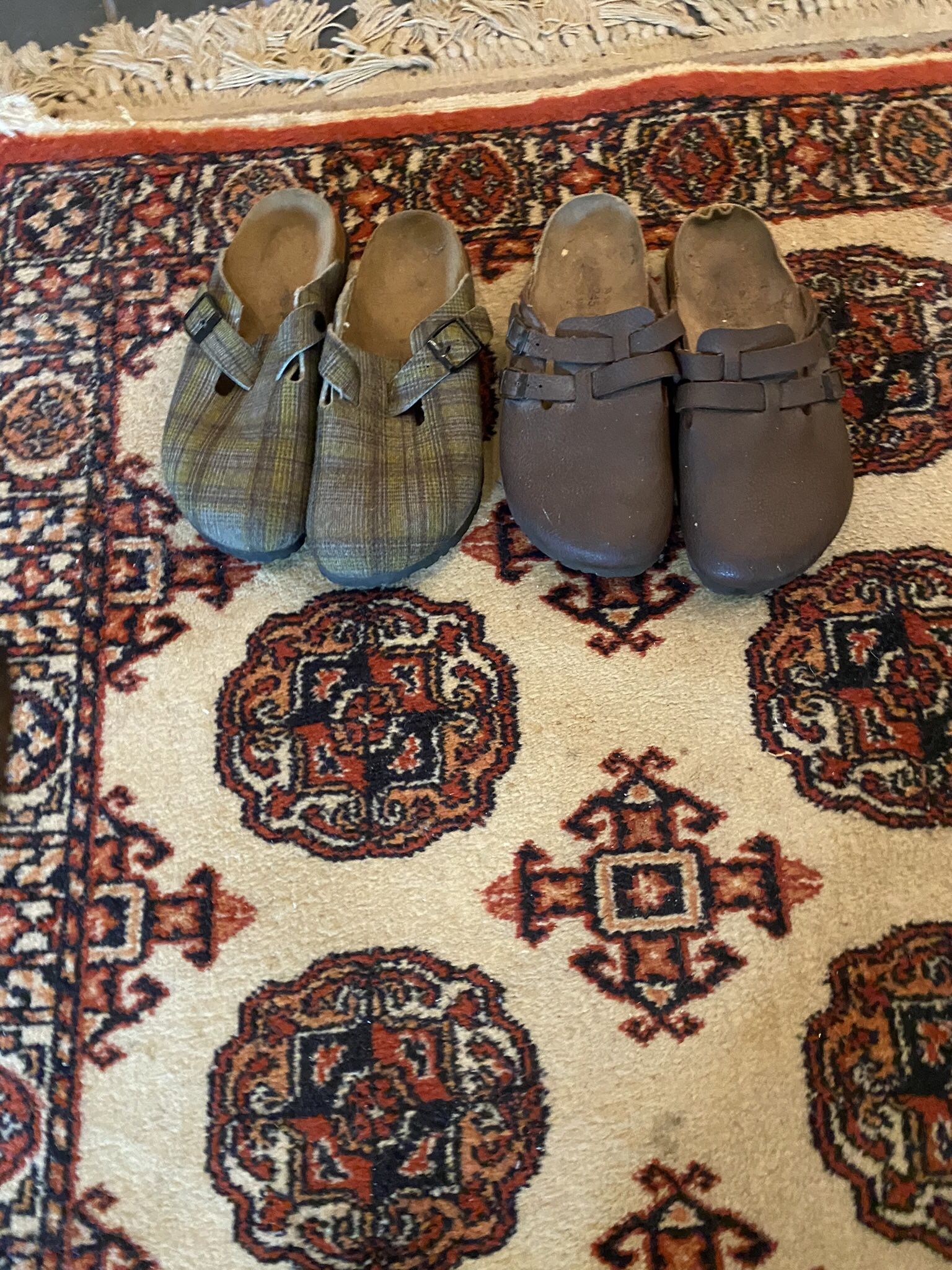 Ladies Size 7 Birkenstock Clogs/Sandals