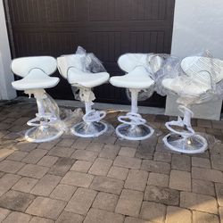 New 4 white bar stools