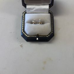 14k Quarter Diamonds Earrings 