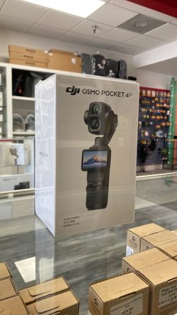 DJI Osmo Pocket 4P Vlog Combo