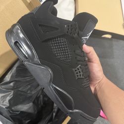JORDAN 4s