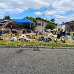Garage Sale/Estate Sale Huuuge!  