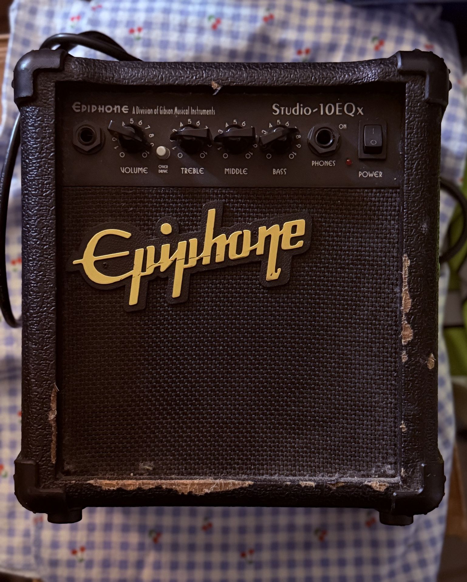 Epiphone STUDIO-10EQX 1 x 5 Solid State Amplifier 1 x 5