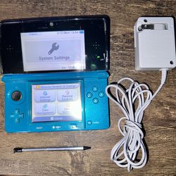 Original Nintendo 3DS and Charger