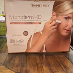 Trophy skin Microderm MD