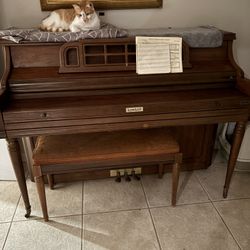 Kimball Vintage Piano 