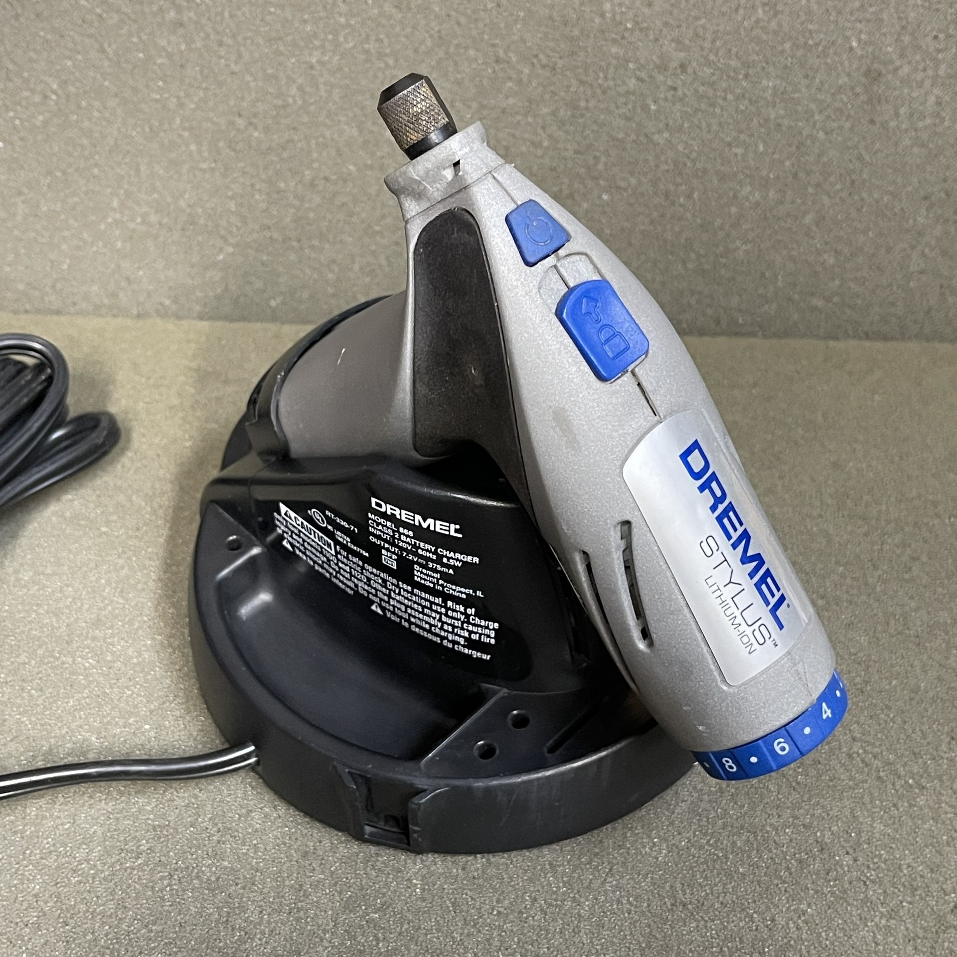 Dremel Stylus 1100 Rare Discontinued Model w/ Charger working!